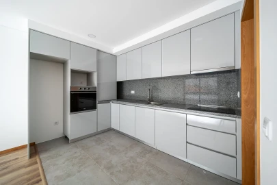 Apartamento T2 para Venda em Pedroso e Seixezelo