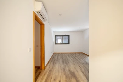 Apartamento T2 para Venda em Pedroso e Seixezelo