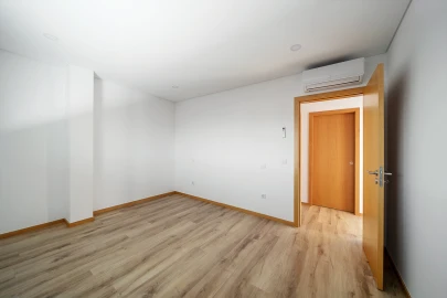 Apartamento T2 para Venda em Pedroso e Seixezelo