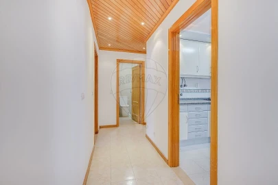 Apartamento T2 para Venda em Venteira