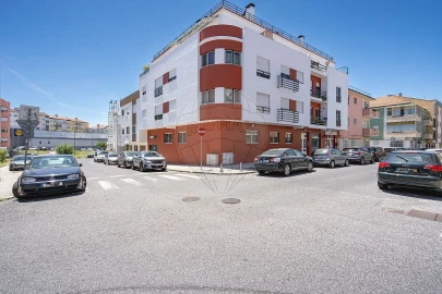 Apartamento T2 para Venda em Venteira