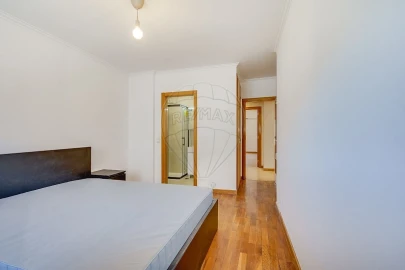 Apartamento T2 para Venda em Venteira