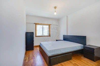 Apartamento T2 para Venda em Venteira
