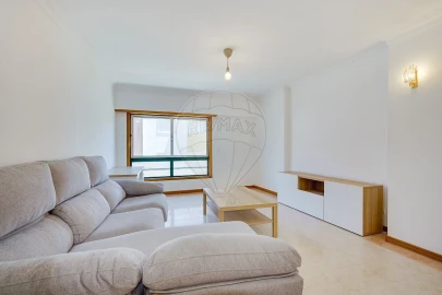 Apartamento T2 para Venda em Venteira
