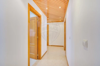 Apartamento T2 para Venda em Venteira