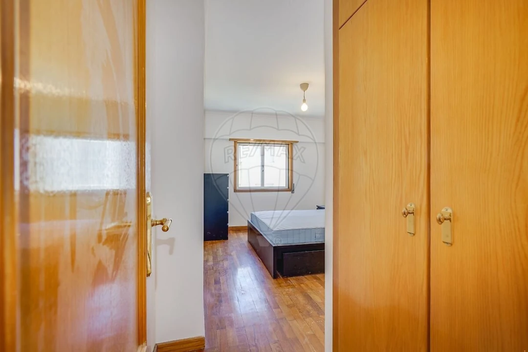 Apartamento T2 para Venda em Venteira Foto 15