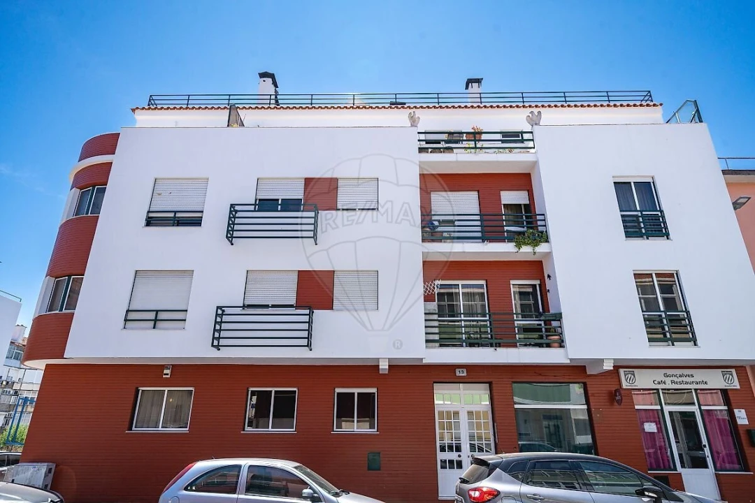 Apartamento T2 para Venda em Venteira Foto 1