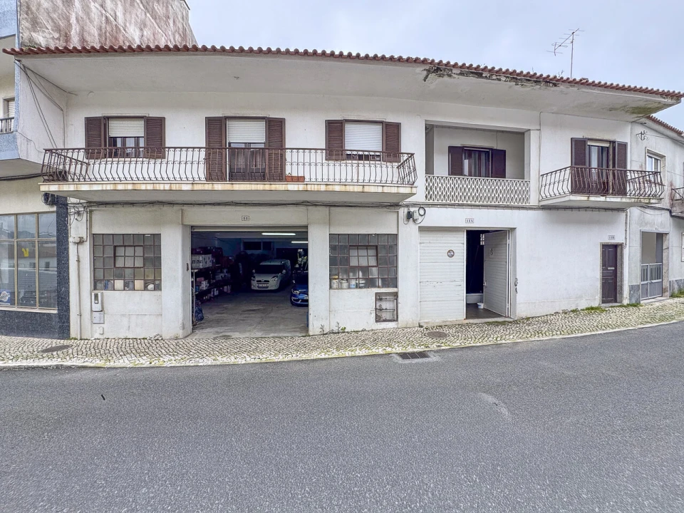 Prédio para Venda em Malveira e São Miguel de Alcainça Foto 1