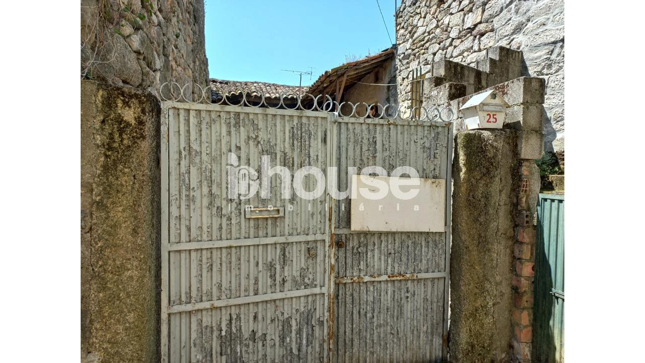 Moradia T2 para Venda em Possacos Foto 19