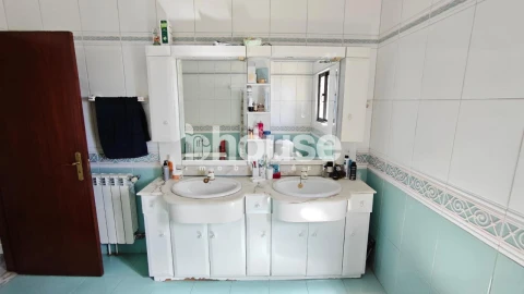 Moradia T6 para Venda em Argeriz