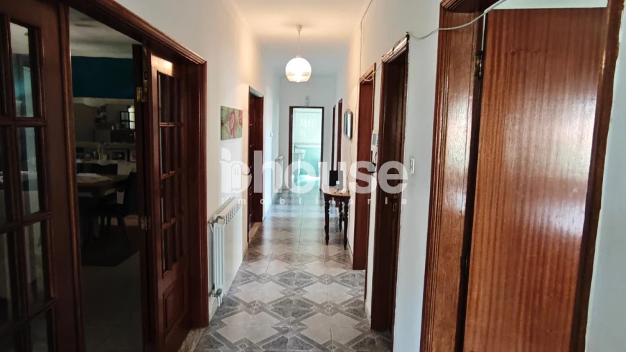 Moradia T6 para Venda em Argeriz Foto 10