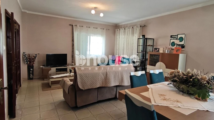 Moradia T6 para Venda em Argeriz Foto 13