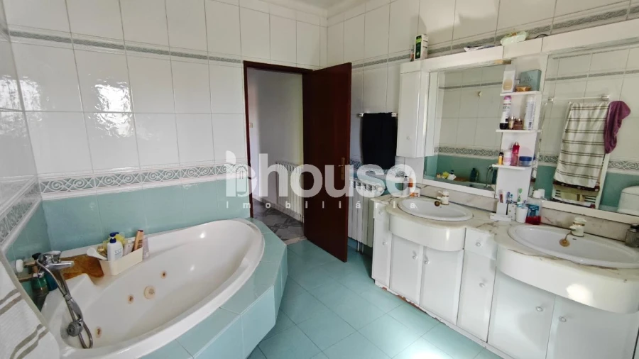 Moradia T6 para Venda em Argeriz Foto 19