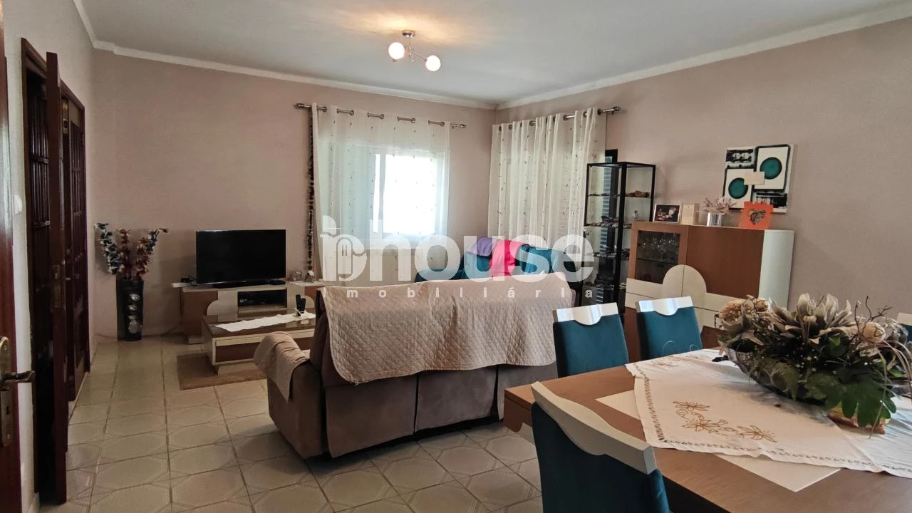 Moradia T6 para Venda em Argeriz Foto 13