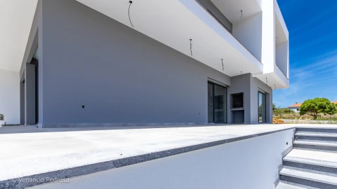 Moradia T4 para Venda em Santo Isidoro