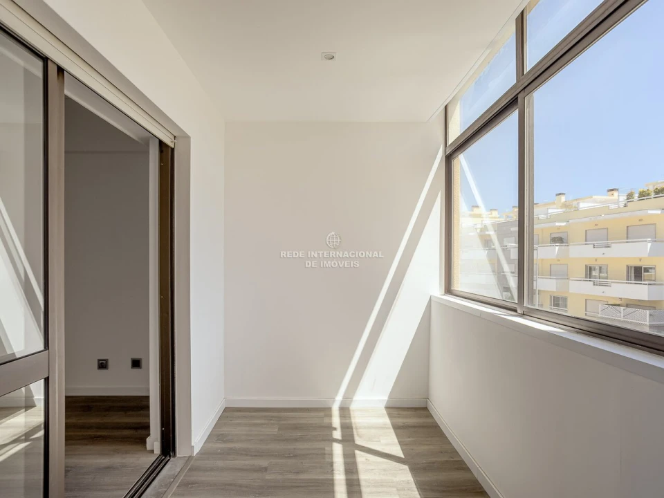 Apartamento T2 para Venda em Cascais e Estoril Foto 17