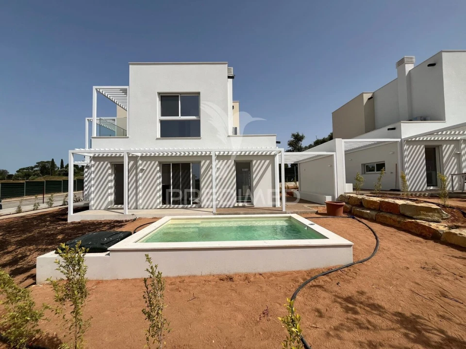 Moradia T3 para Venda em Silves Foto 1