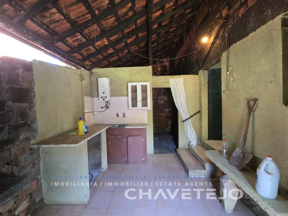 Quinta T2 para Venda em Além da Ribeira e Pedreira Foto 8