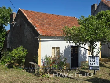 Quinta T2 para Venda em Além da Ribeira e Pedreira