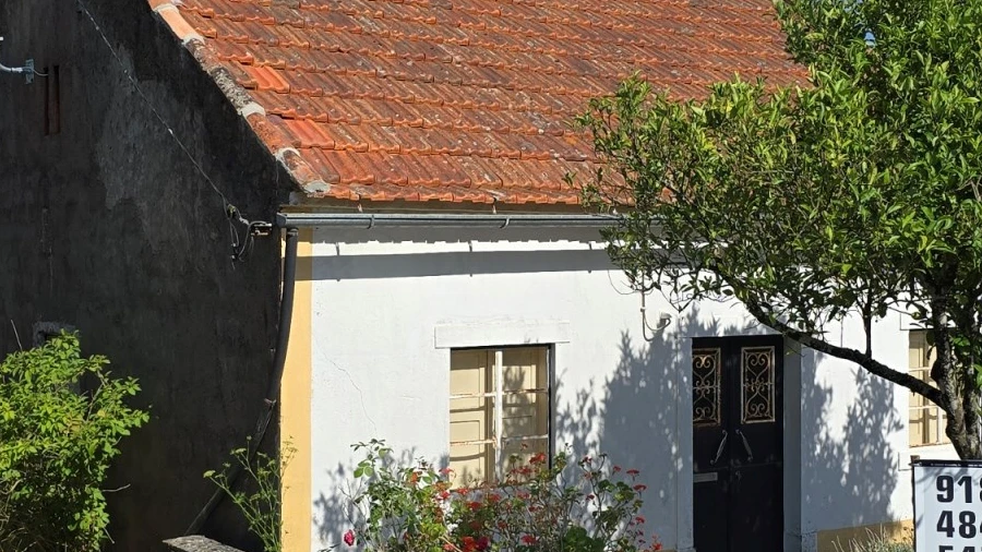 Quinta T2 para Venda em Além da Ribeira e Pedreira