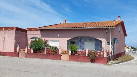 Moradia T4 para Venda em Vieira de Leiria