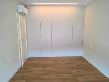 Moradia T4 para Venda em Monte Redondo e Carreira