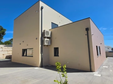 Moradia T4 para Venda em Monte Redondo e Carreira