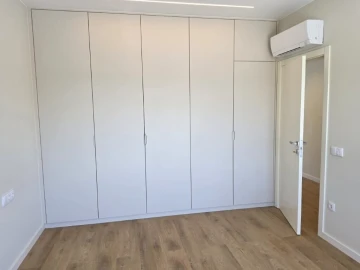 Moradia T4 para Venda em Monte Redondo e Carreira