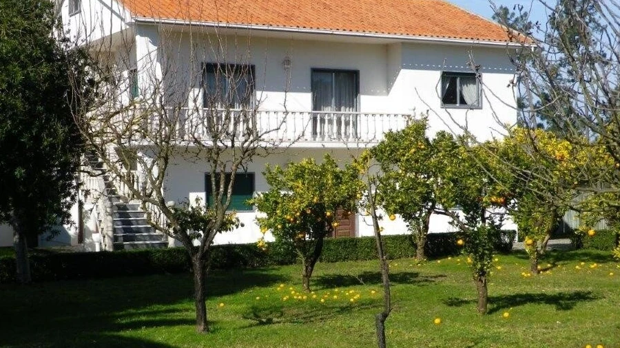 Moradia T5 para Venda em Monte Redondo e Carreira