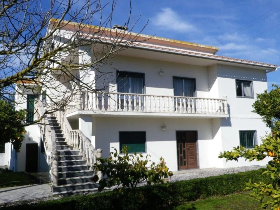 Moradia T5 para Venda em Monte Redondo e Carreira Foto 2