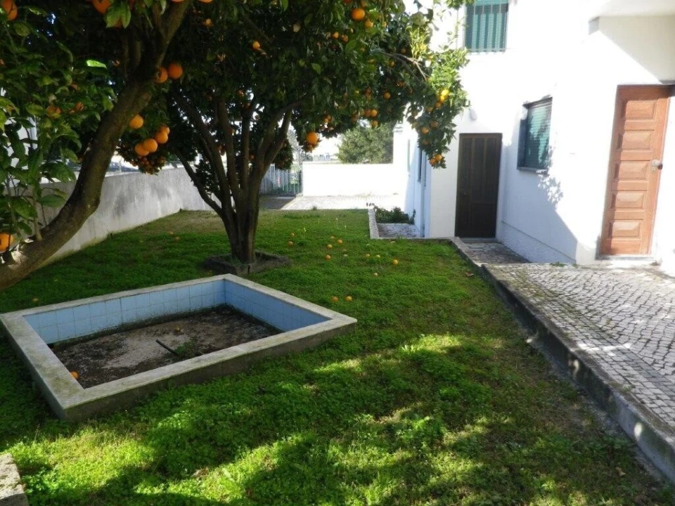 Moradia T5 para Venda em Monte Redondo e Carreira Foto 38