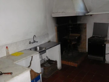 Moradia T5 para Venda em Monte Redondo e Carreira