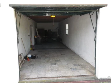 Moradia T5 para Venda em Monte Redondo e Carreira