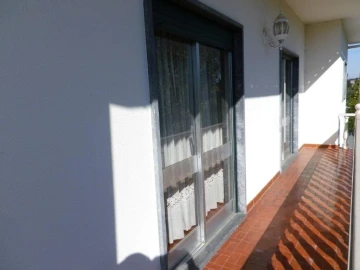 Moradia T5 para Venda em Monte Redondo e Carreira