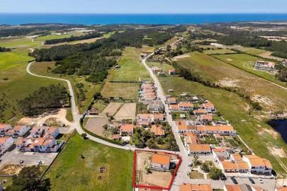 Moradia T3 para Venda em Rogil
