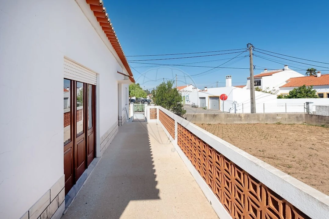 Moradia T3 para Venda em Rogil Foto 15