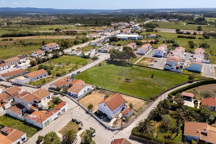 Moradia T3 para Venda em Rogil Foto 7