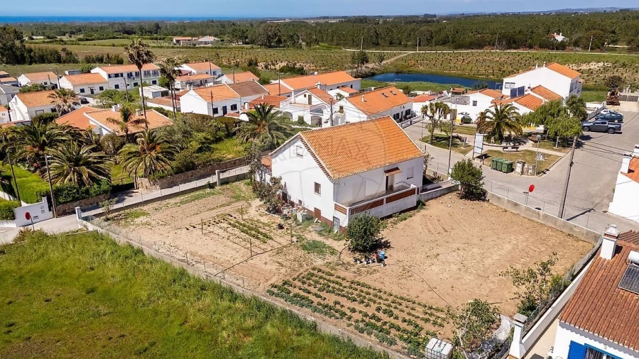 Moradia T3 para Venda em Rogil