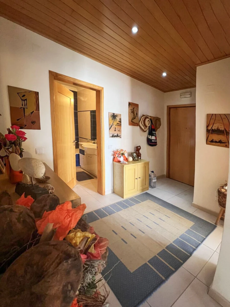 Apartamento T2 para Venda em Portimão Foto 13