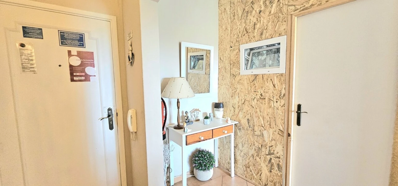 Apartamento T1 para Venda em Alvor Foto 19