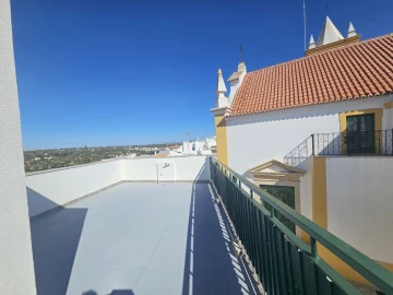 Moradia T2 para Venda em Alcantarilha e Pêra