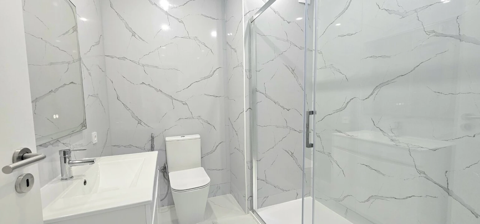 Apartamento T2 para Venda em Quarteira Foto 7
