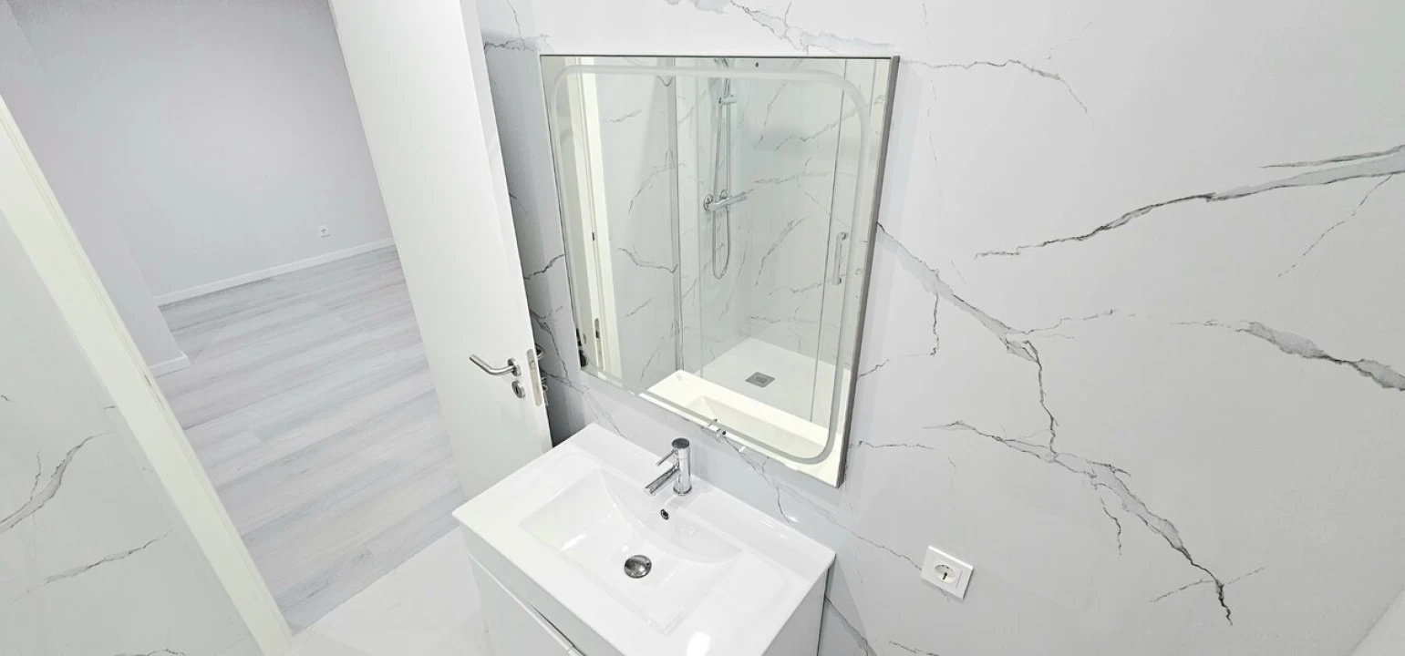 Apartamento T2 para Venda em Quarteira Foto 20