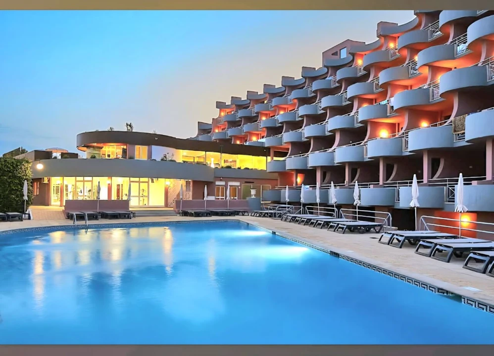 Apartamento T0 para Venda em Albufeira e Olhos de Água Foto 1