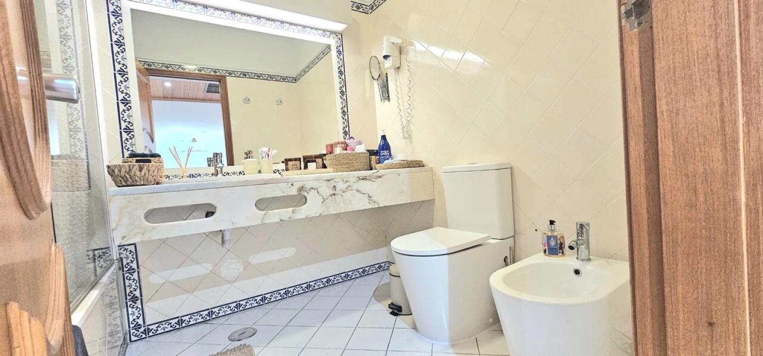 Apartamento T0 para Venda em Albufeira e Olhos de Água Foto 32