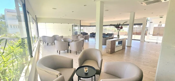 Apartamento T0 para Venda em Albufeira e Olhos de Água