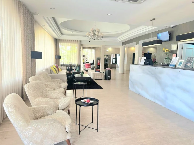 Apartamento T0 para Venda em Albufeira e Olhos de Água Foto 15