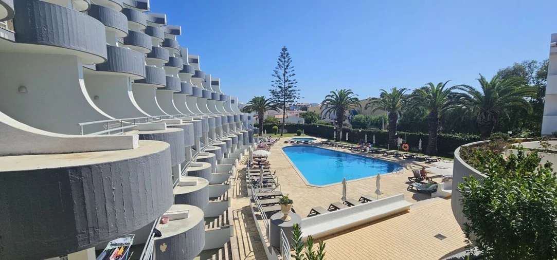 Apartamento T0 para Venda em Albufeira e Olhos de Água Foto 4