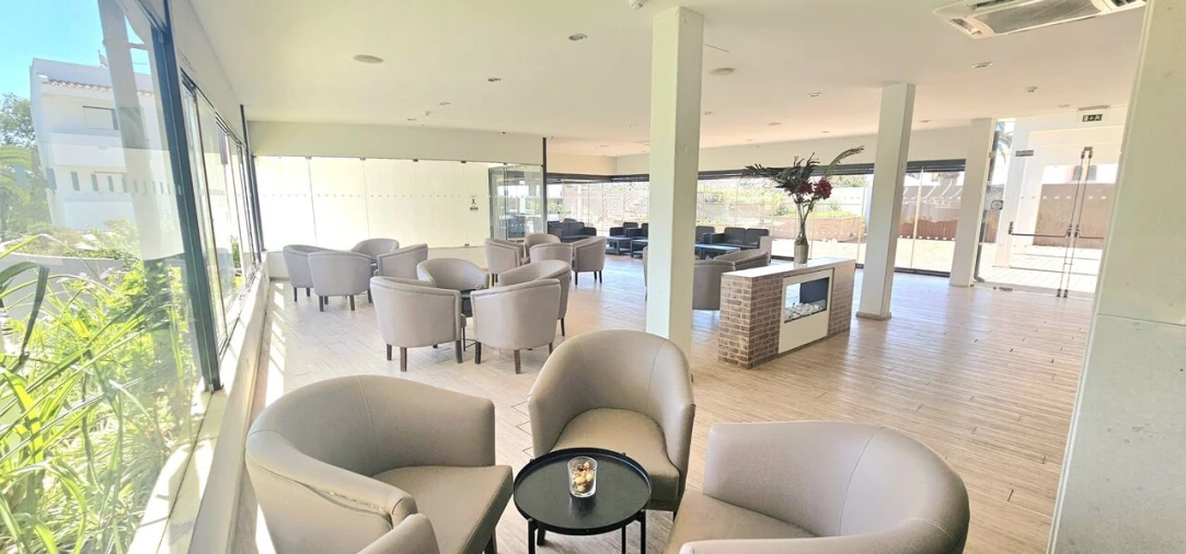 Apartamento T0 para Venda em Albufeira e Olhos de Água Foto 10