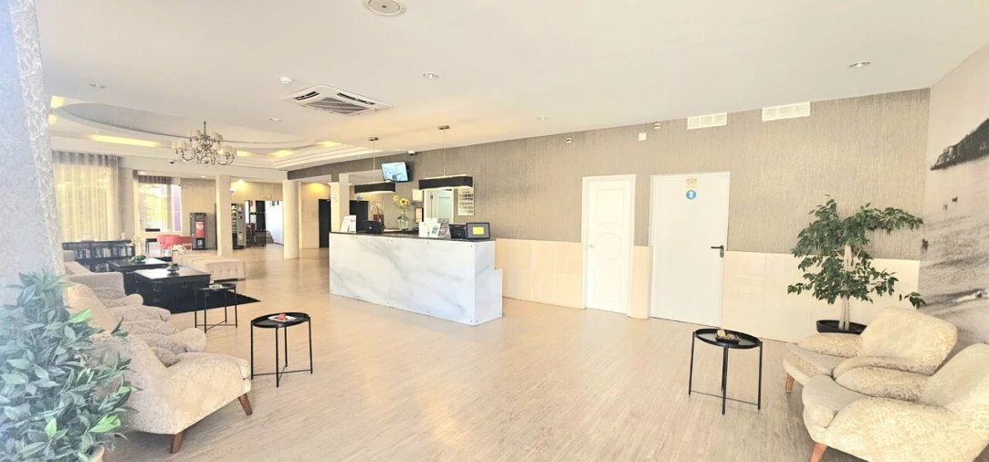 Apartamento T0 para Venda em Albufeira e Olhos de Água Foto 16